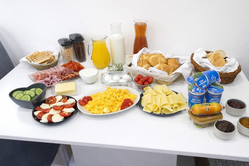 Continental breakfast