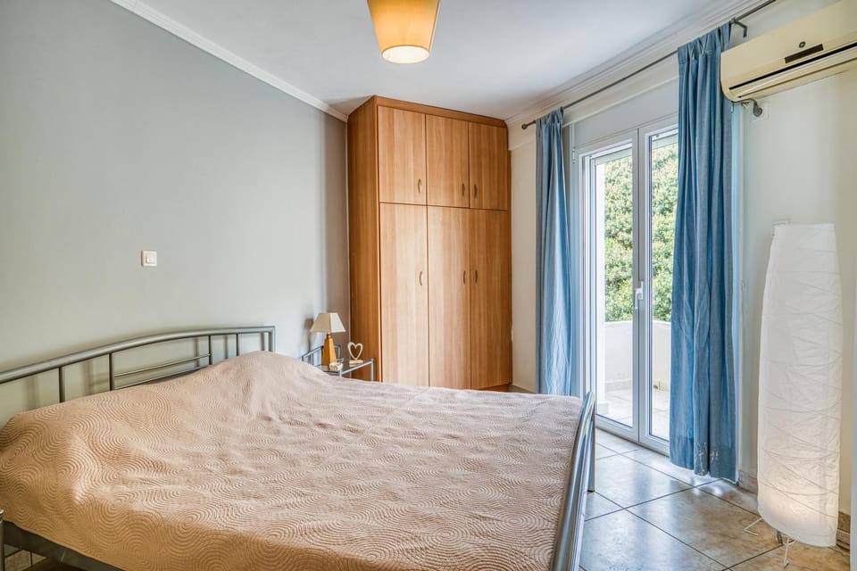 Bed, Bedroom, wardrobe