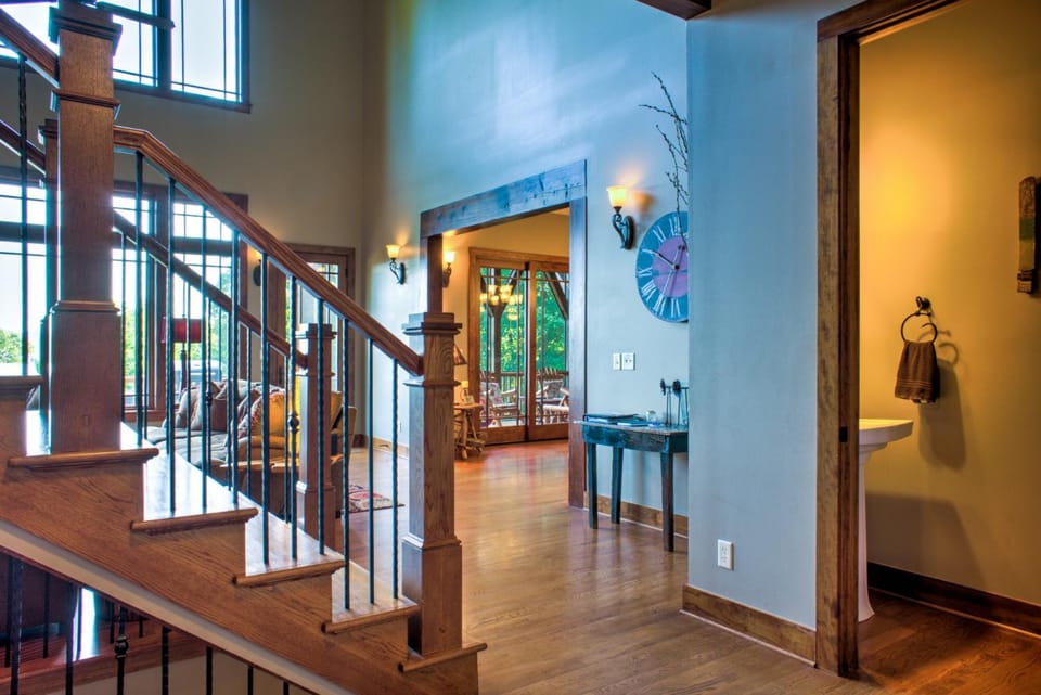 Skyfall by Carolina Mornings House in Tennessee