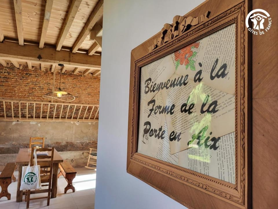 Chambre d'hôtes au coeur de la Ferme de la Porte en Aix pour 2 Bed and Breakfast in Hauts-de-France