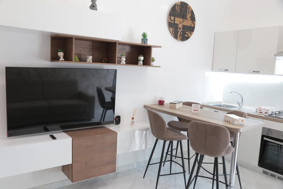 TV and multimedia, Dining area, Evening entertainment, stove