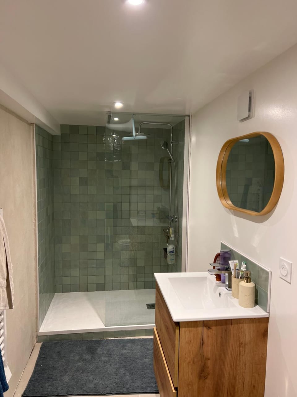 Shower, Bathroom