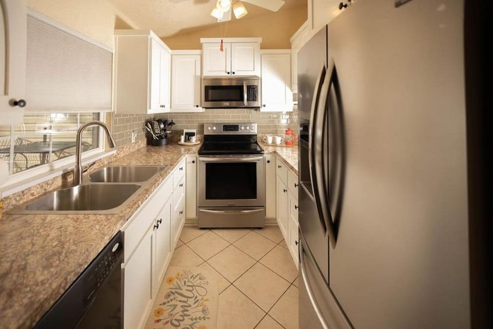 Lakeview Latitude House in Carroll County