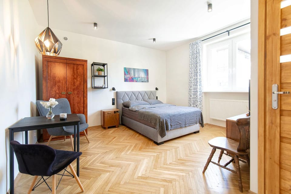 Bed, wardrobe