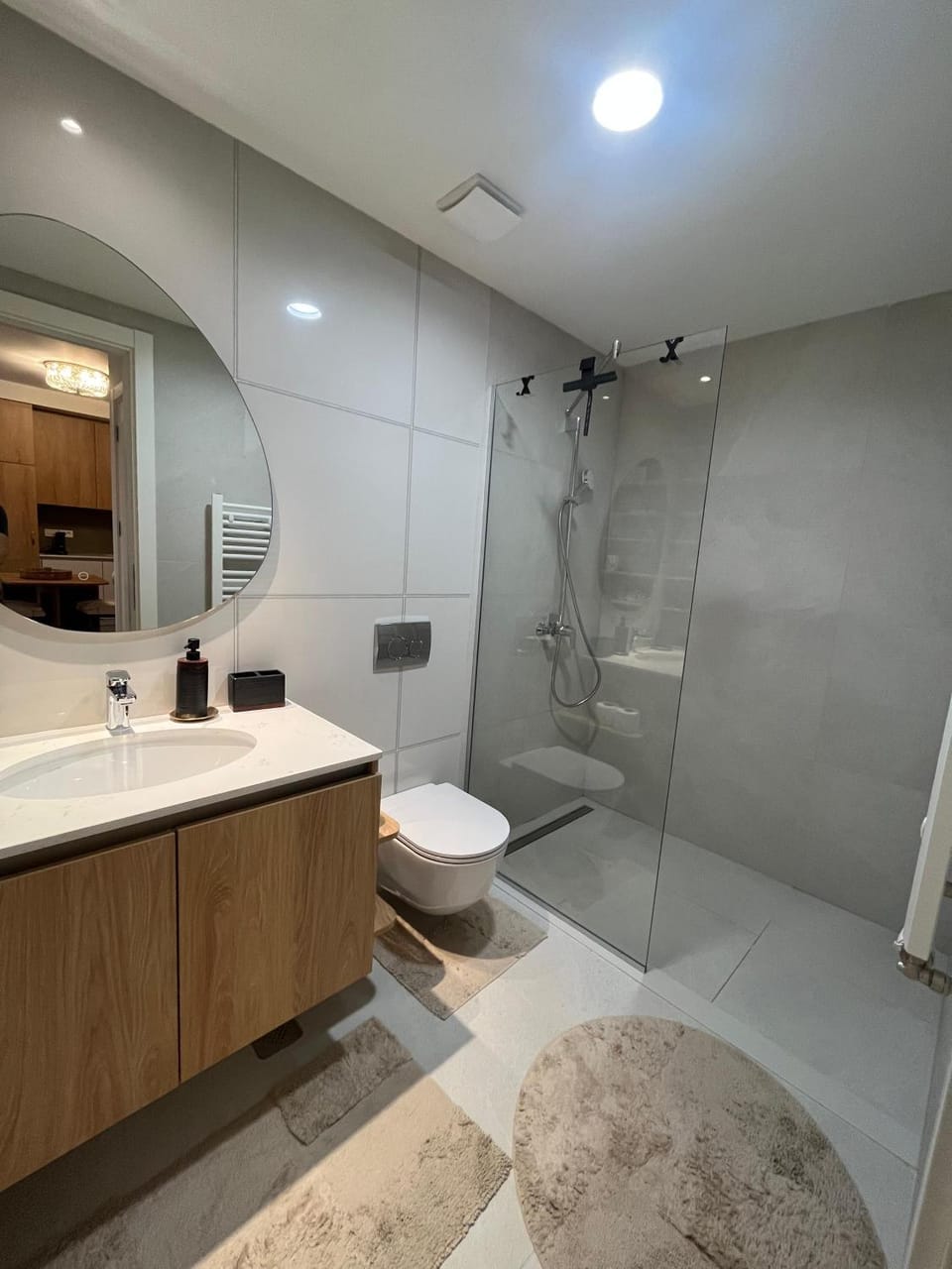 Shower, Toilet, Bathroom