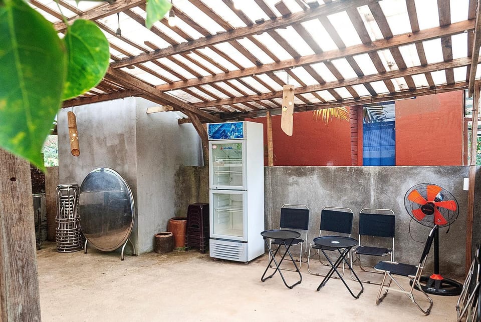 BBQ facilities, Kitchen or kitchenette, Dining area, Communal kitchen, stove, stove, kitchen, kitchen
