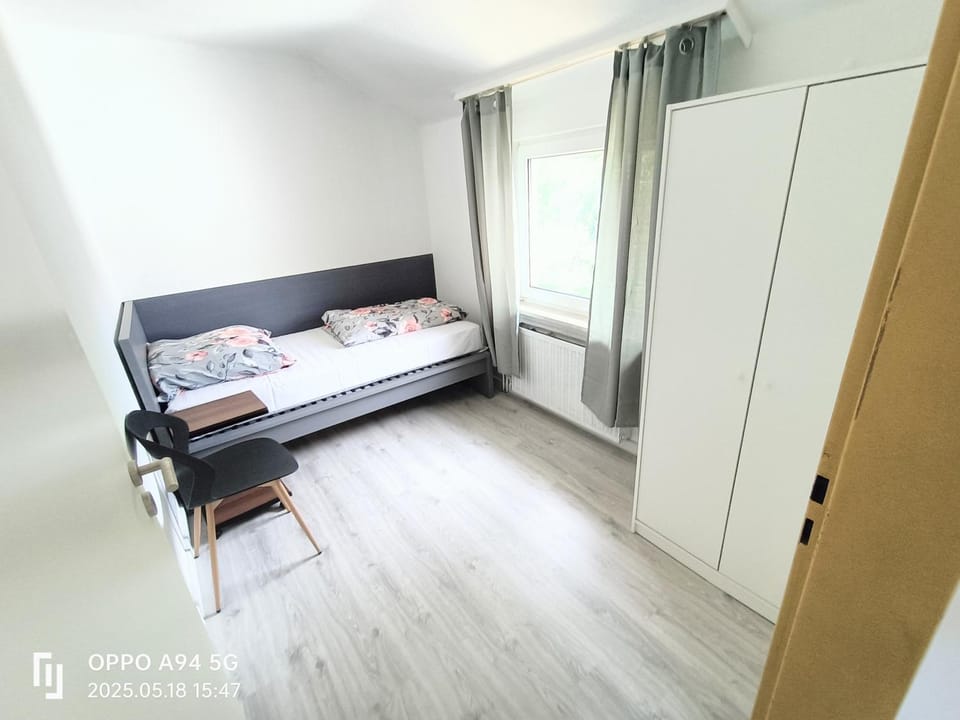 Bed, Bedroom, wardrobe