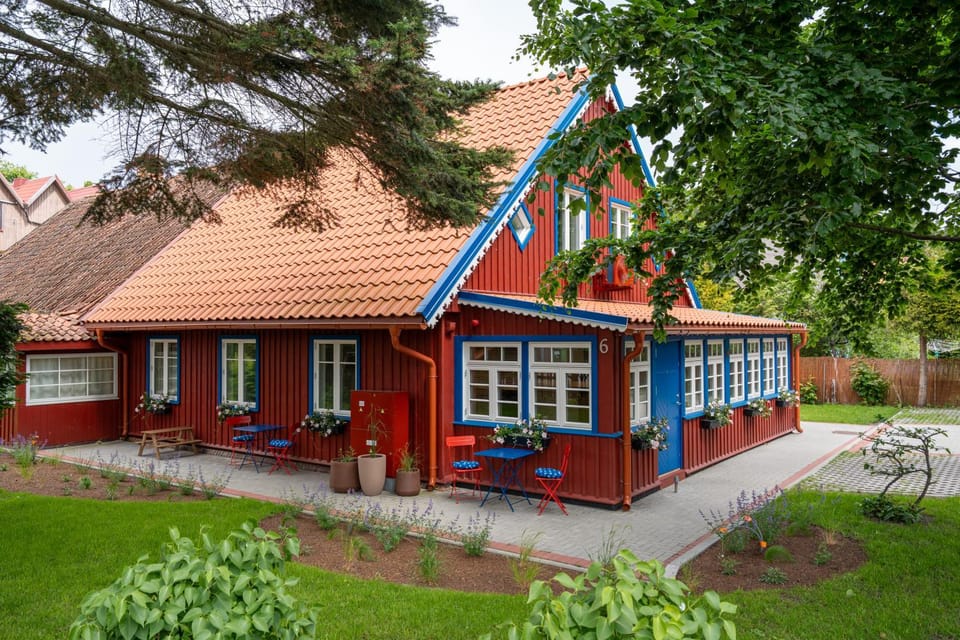 Property building, Garden, Garden view