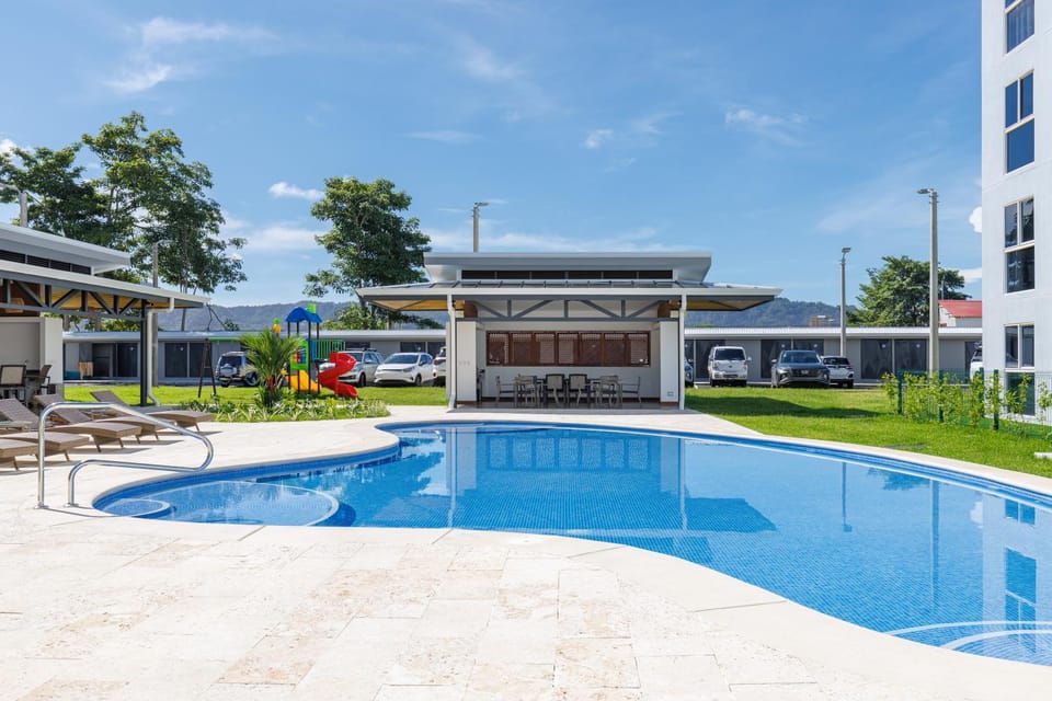 Property building, Swimming pool