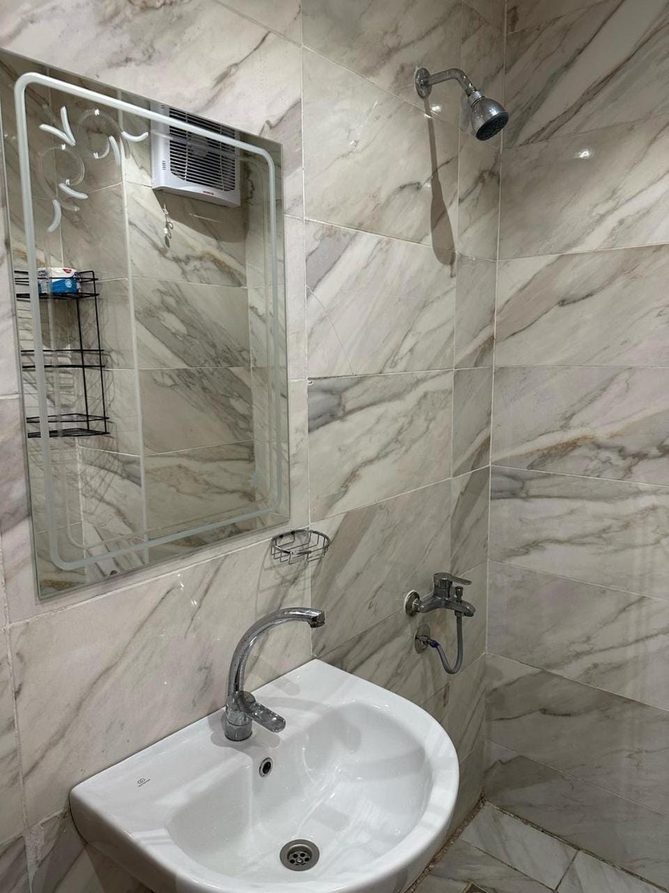 Shower, Bathroom
