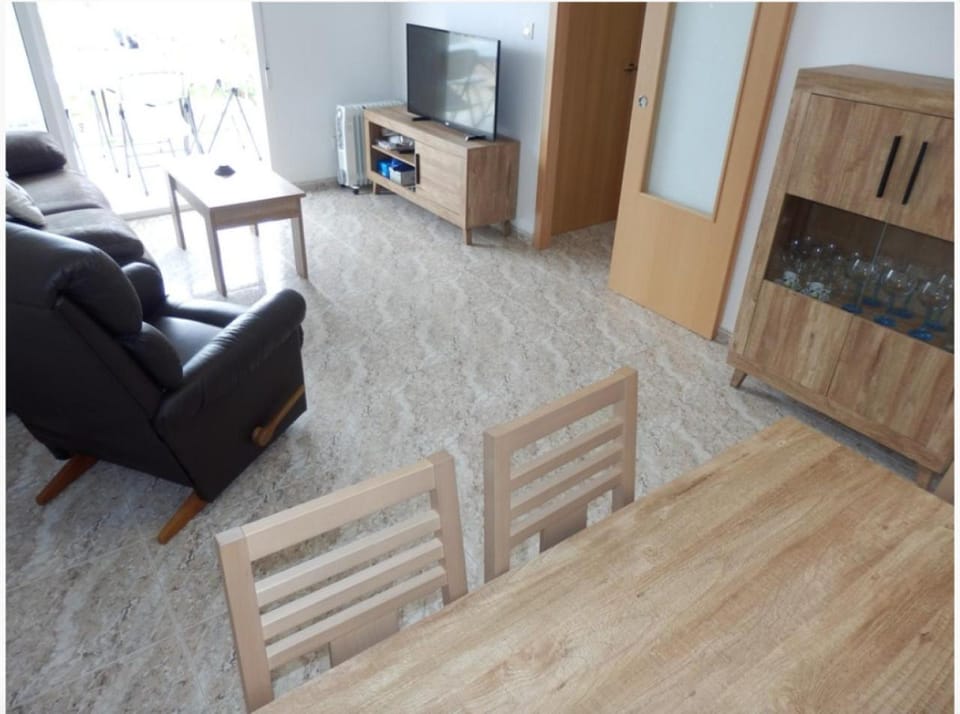 TV and multimedia, Living room, Dining area