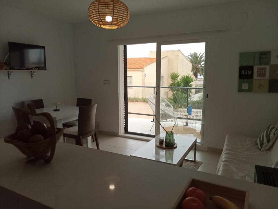 TV and multimedia, Living room, Dining area