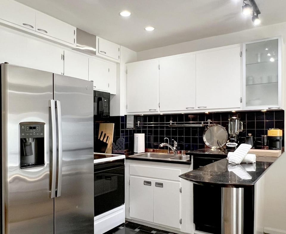 Seabreeze Hideaway one bedroom Apartment in Santa Monica
