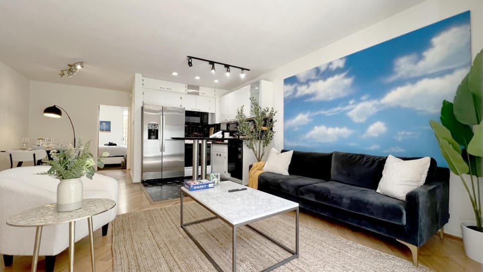 Seabreeze Hideaway one bedroom Apartment in Santa Monica