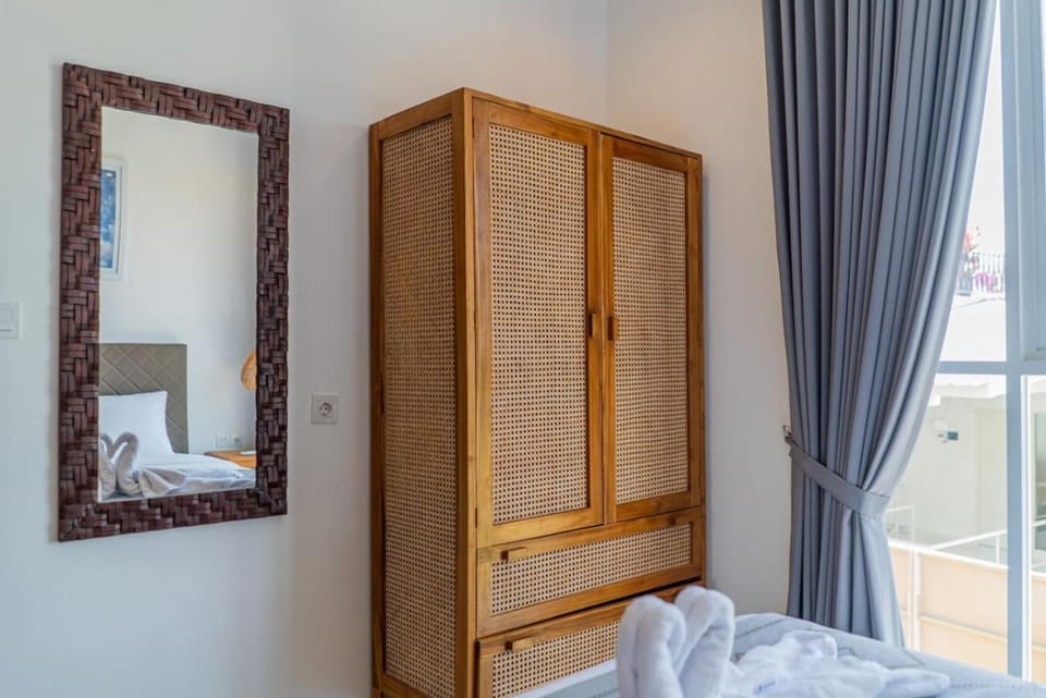 Sunset Canggu 2BR Private Pool Villa By Bali Bliss Properties House in North Kuta