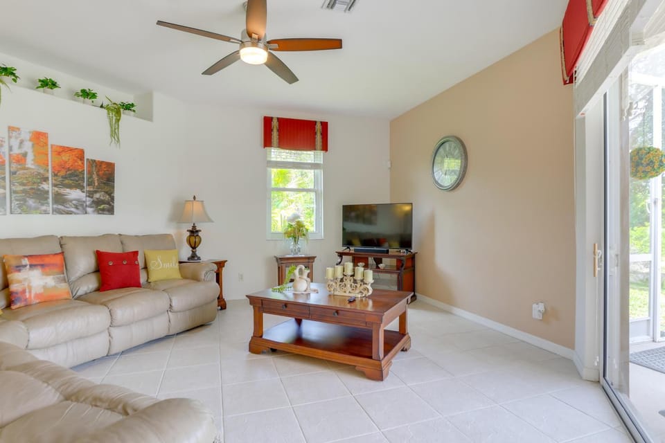 Screened Patio & Canal Views: Home in North Port! House in North Port