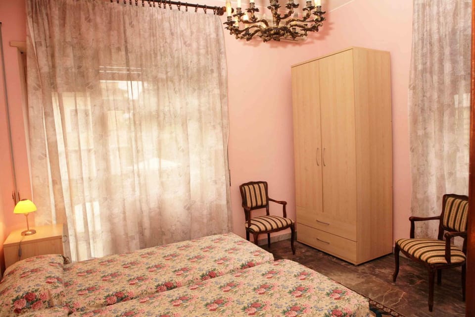 Ipanema In Rome Guest House Bed and Breakfast in Rome