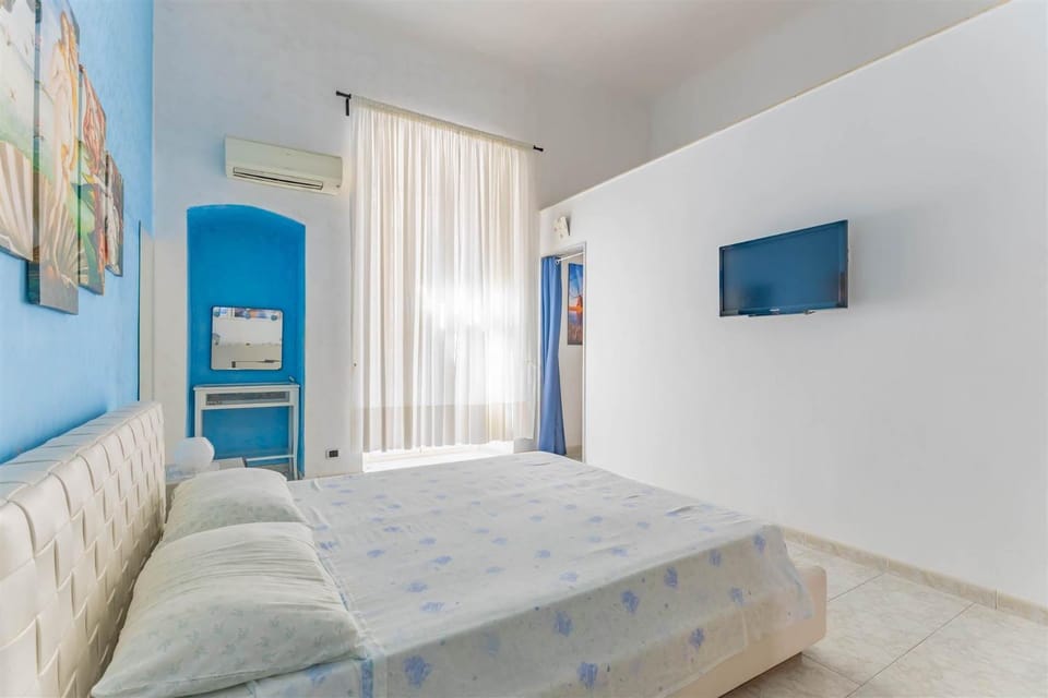 Anna's Little House Apartment in Bari