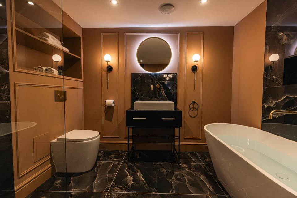 Toilet, Bathroom, Bath