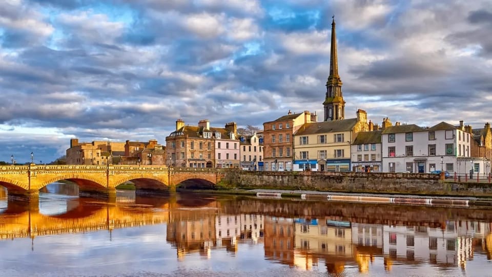 Nearby landmark, Restaurant/places to eat