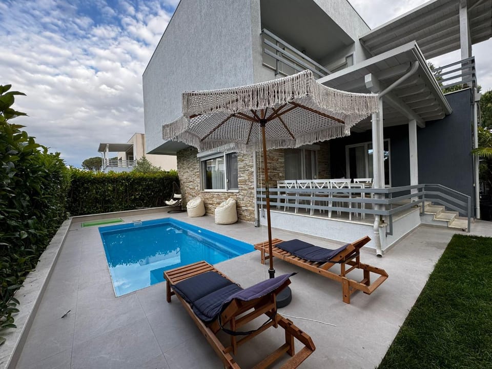 Vila 17 Villa in Tirana County, Albania