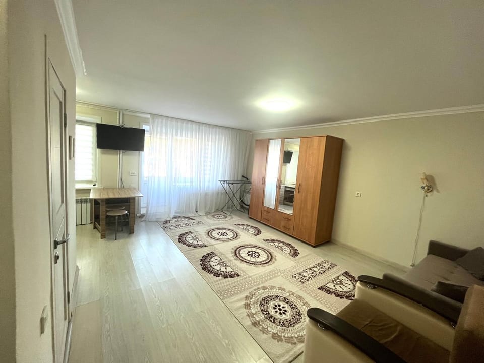 TV and multimedia, Living room, Seating area, wardrobe