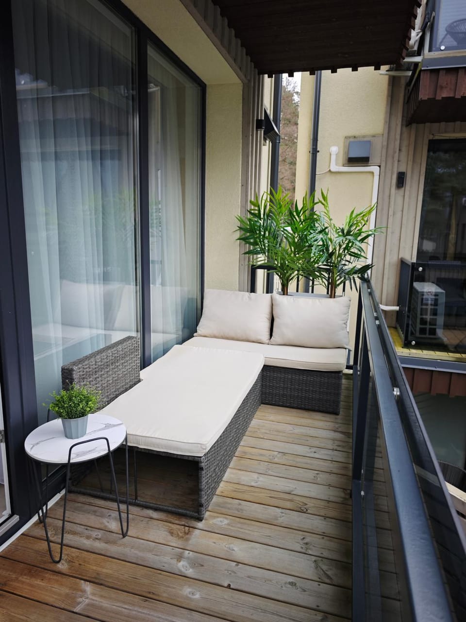 Balcony/Terrace, sunbed