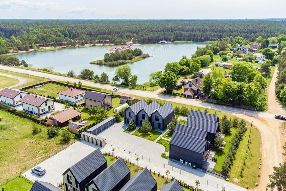 Neighbourhood, Natural landscape, Bird's eye view, Lake view