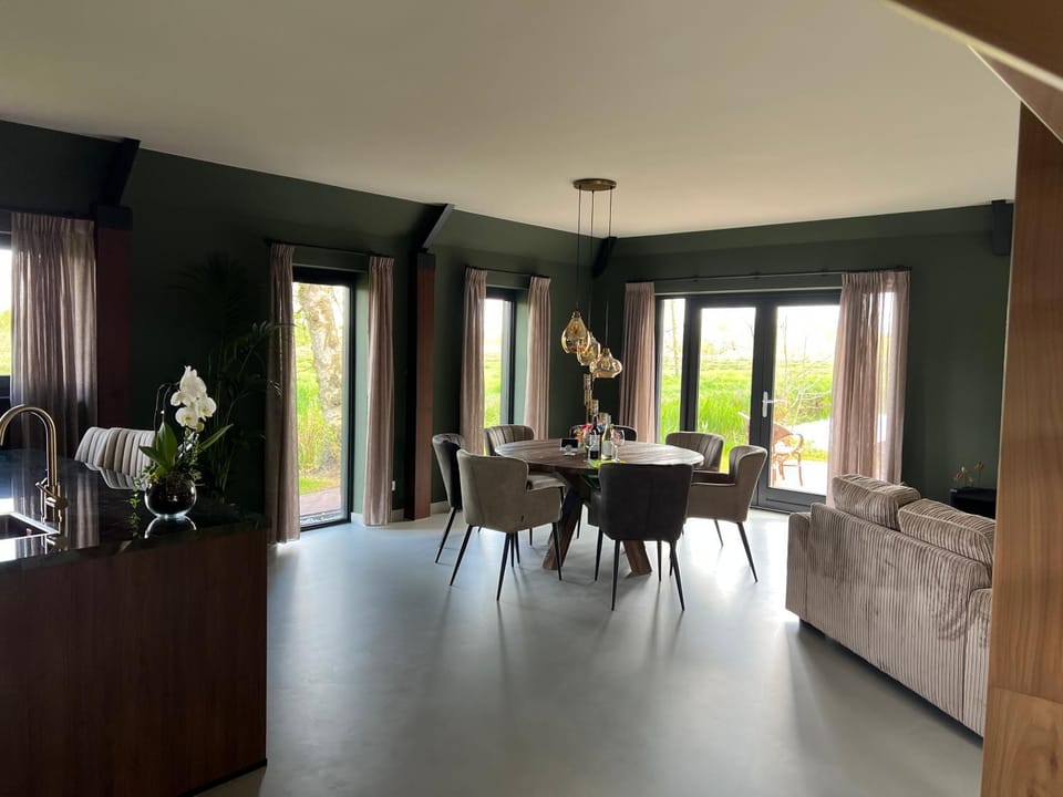 Natural landscape, Seating area, Dining area