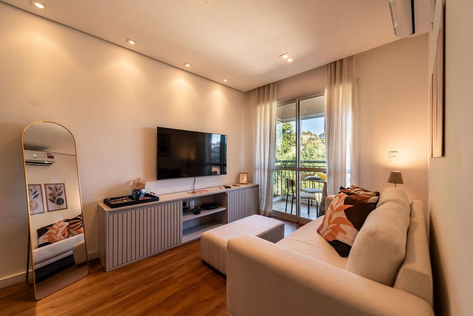 A6/404-Duplex ao lado MorumBIS Einstein c/ Jacuzzi Apartment in Sao Paulo City