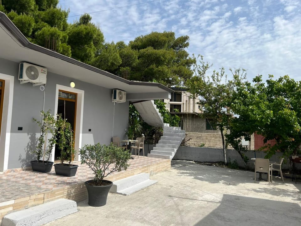Inner courtyard view