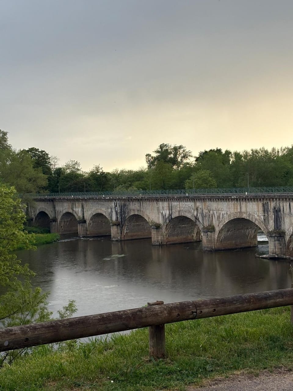 Nearby landmark, Natural landscape