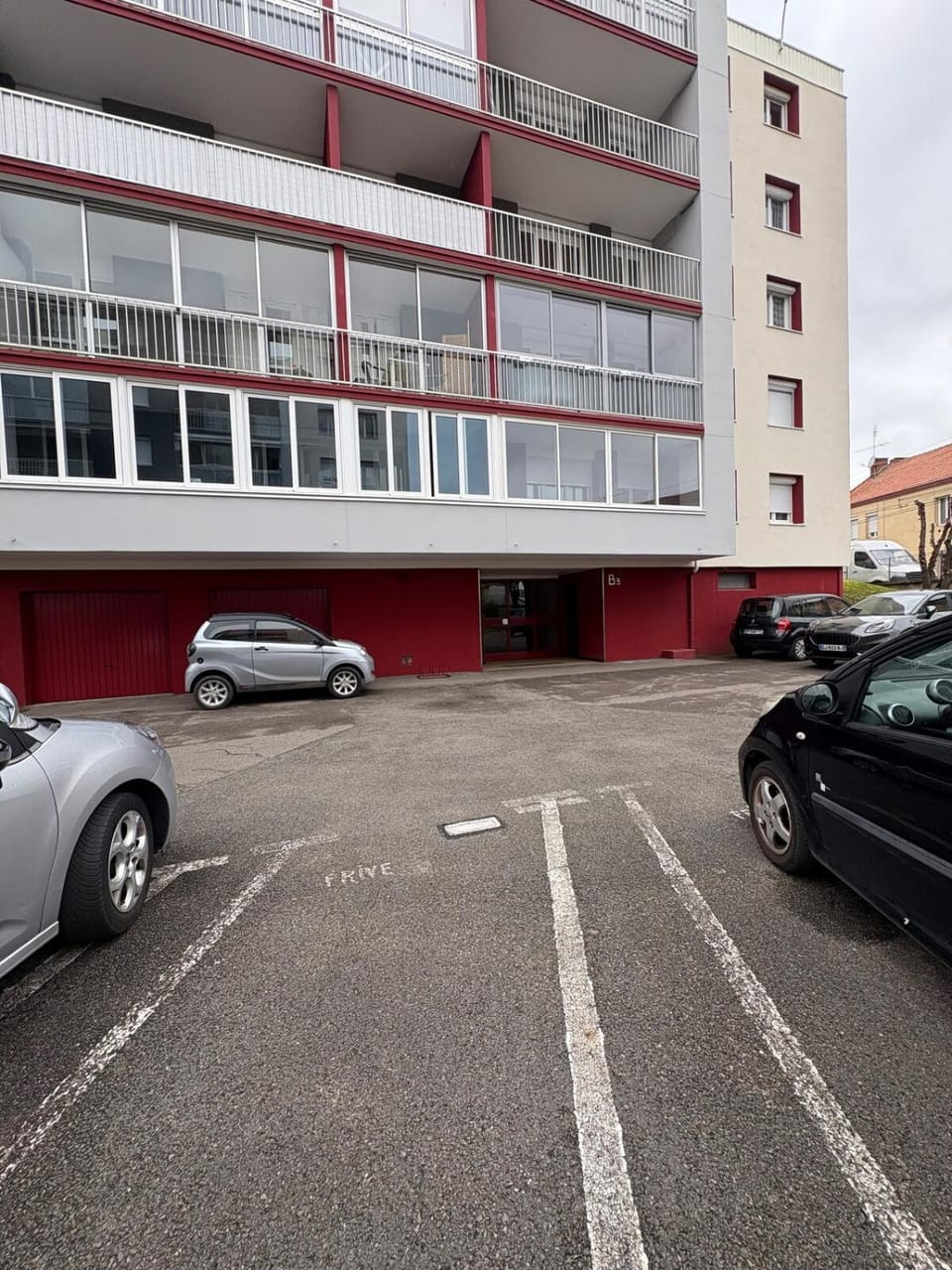 Property building, Parking