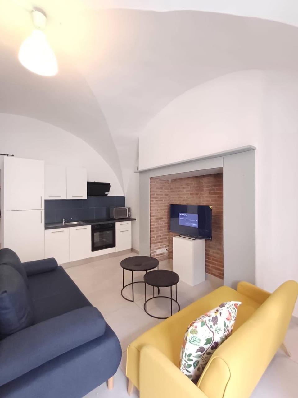 Charmant T2 cosy avec sauna privé & cour en plein cœur de la ville Apartment in Occitanie