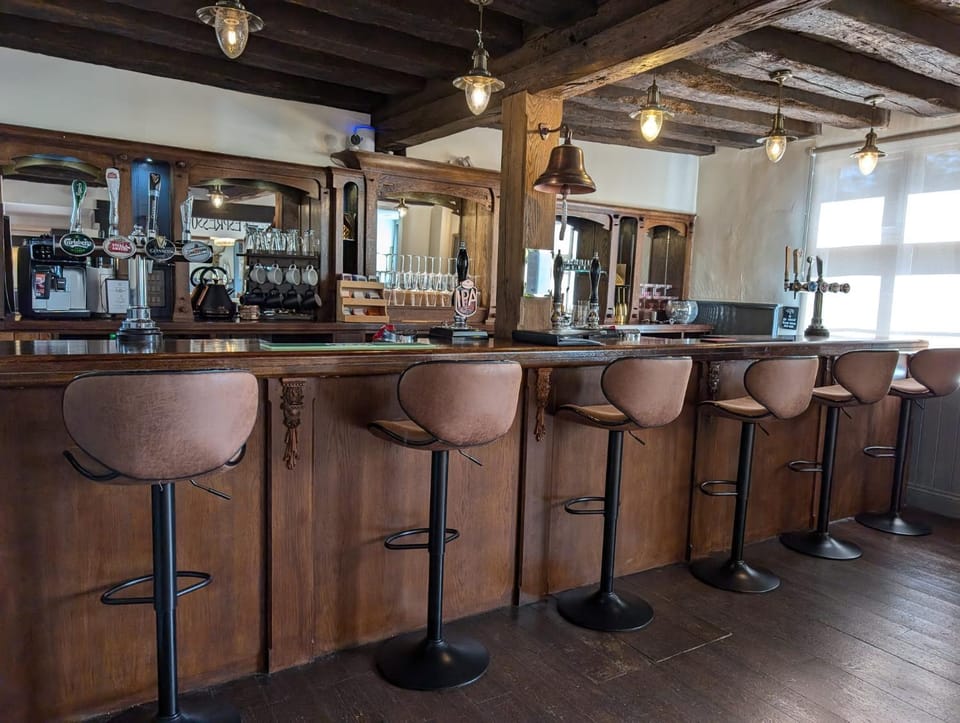 Coffee/tea facilities, Lounge or bar, dishwasher