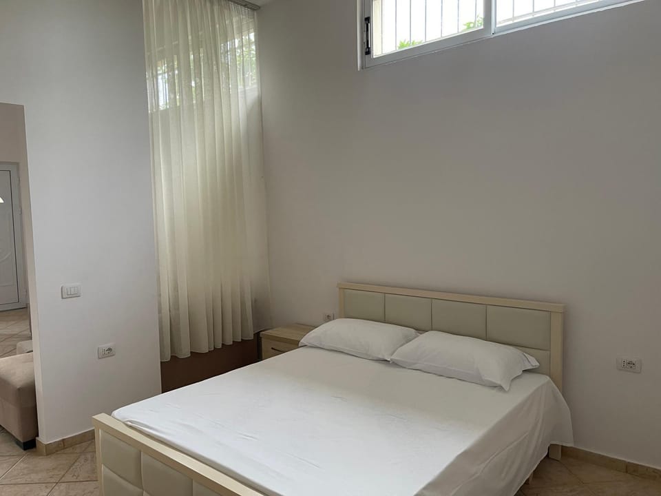 City center & near Lungomare Guest House Apartment in Vlorë