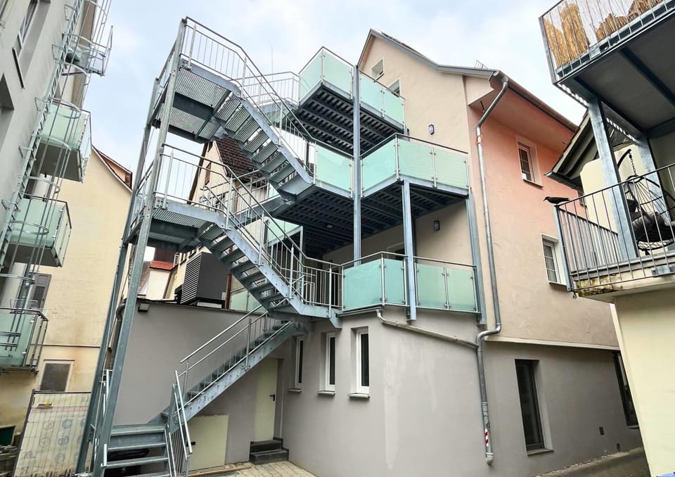 Property building, Day