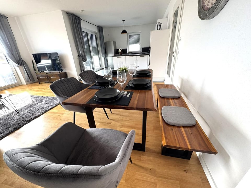 TV and multimedia, Seating area, Dining area, pet friendly
