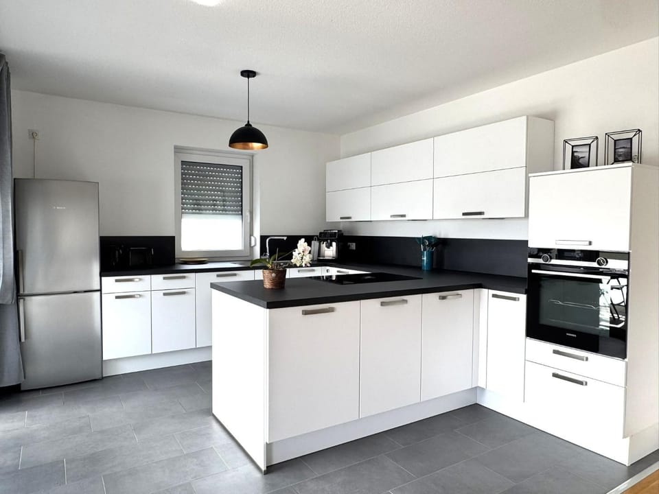 dishwasher, oven, stove, kitchen