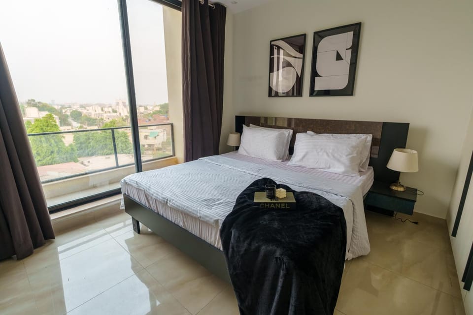 Luxor Apartments & Suites - Aurum Apartment in Lahore