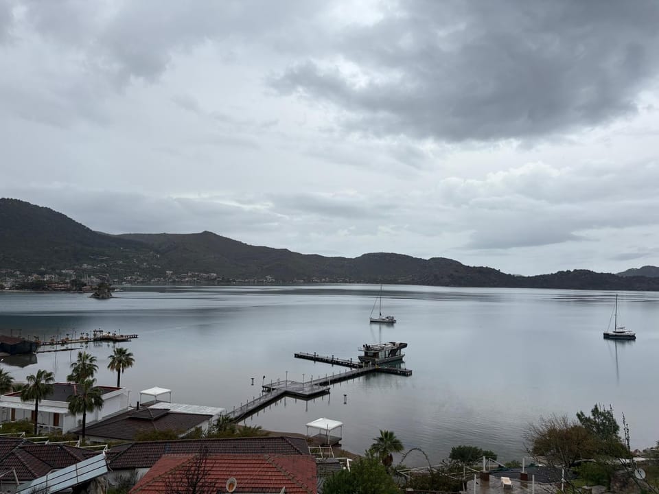 Nearby landmark, Day, Natural landscape, Mountain view, Sea view