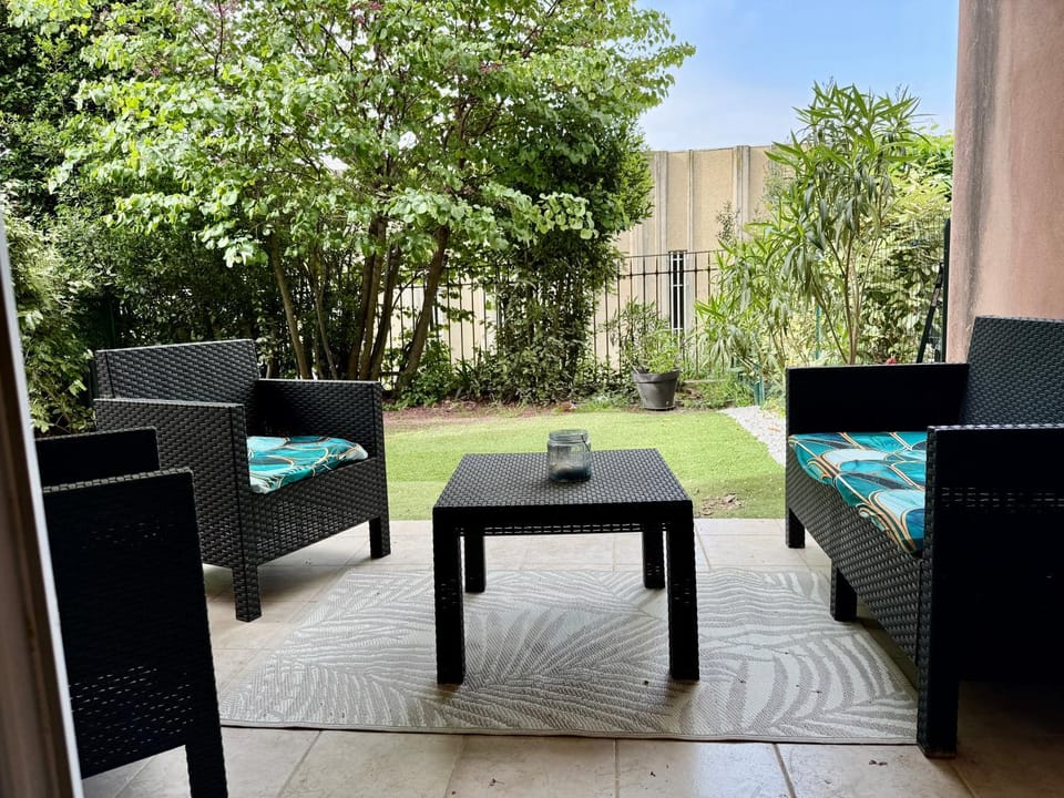 Patio, Garden