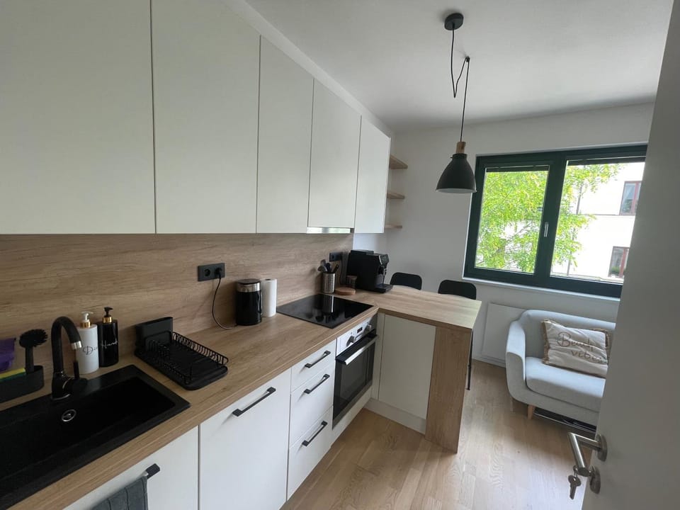 Coffee/tea facilities, minibar, stove