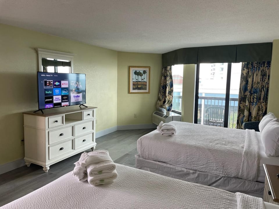 Coastal Chill at Compass Cove, Studio Stays! Apartment in Myrtle Beach