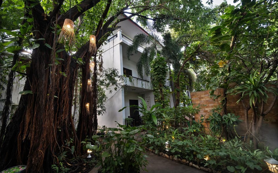 Property building, Day, Garden, Balcony/Terrace, Garden view