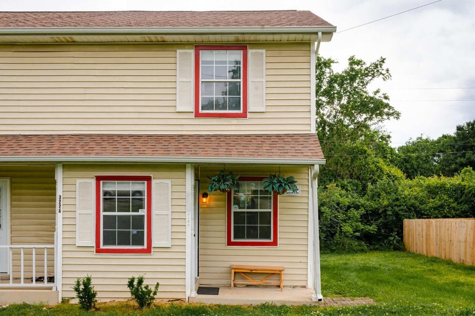 East Nashville Getaway - Walk to Parks Golf & Music Spots House in East Nashville