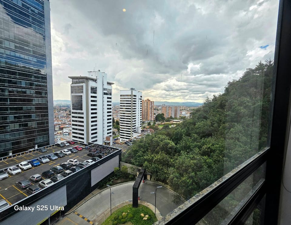 AH/Loft cama Queen, City View, Usaquén Bogotá Apartment in Bogota