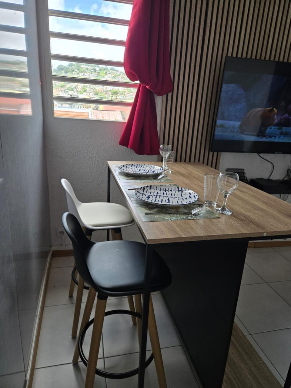 TV and multimedia, Dining area