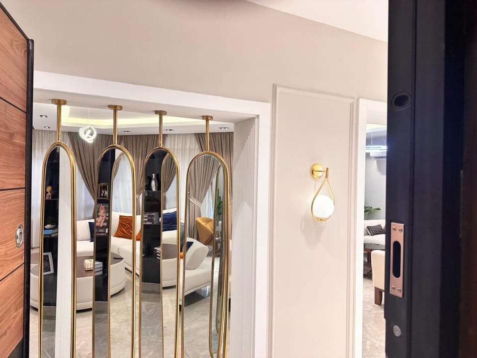 شقه فندقيه المهندسين شارع جزيره العرب Apartment in Egypt