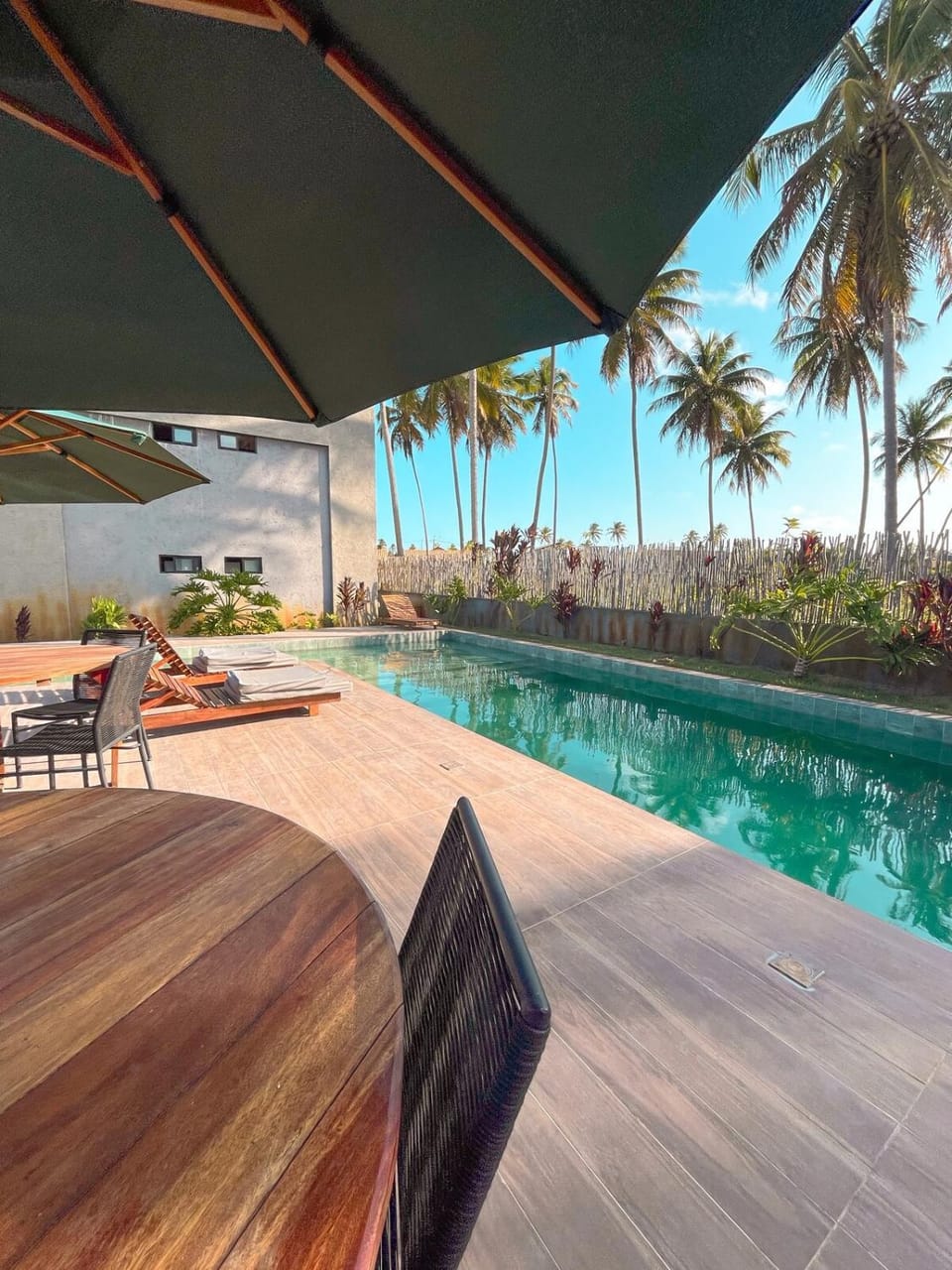 Pool view, Swimming pool, sunbed
